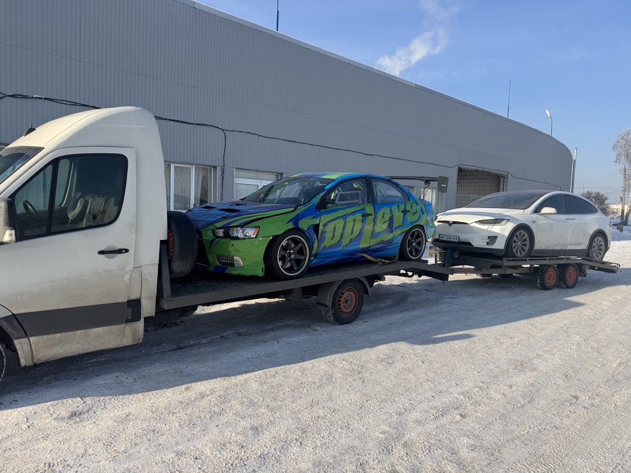 Перевезення гоночних авто